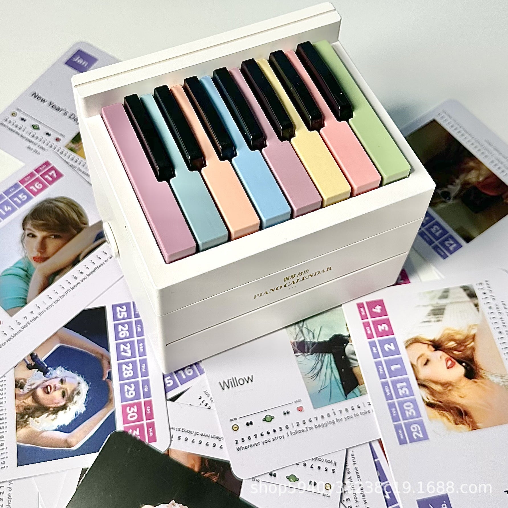 2026 New Taylor Swift Piano Desk Calendar Cross-Border Tiktok Business Wholesale Factory